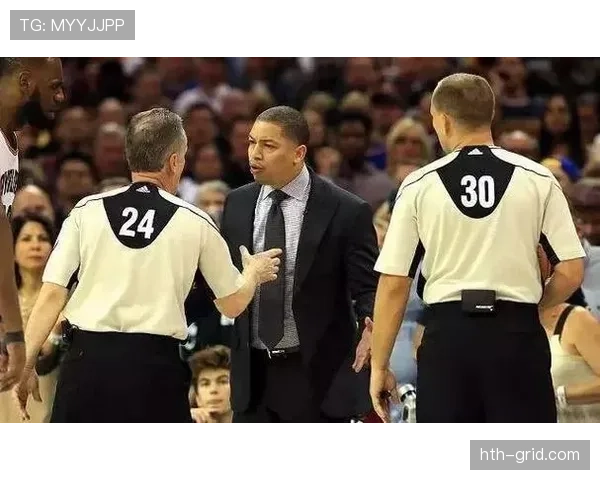 新手看罚球：NBA与FIBA规则在投篮时间和触线限制上有何差异？